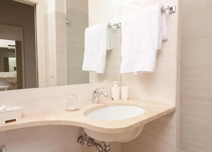 Obelisco Ripetta 4* Roma